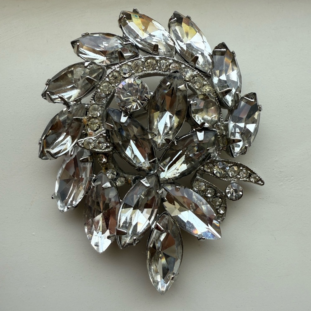 Albert Weiss Signed Vintage Silver Tone and Crystal  Prong set Rhinestone Brooch